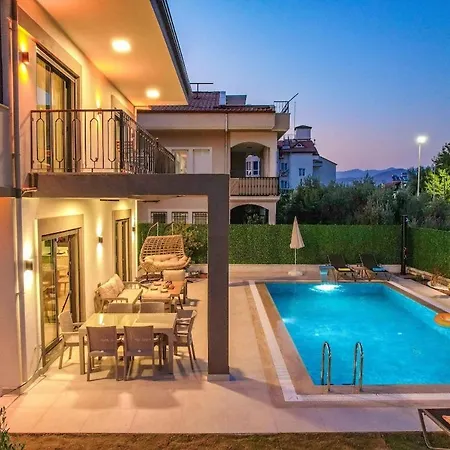 Βίλα Luxury In The Center Of - Ezel Hanim *